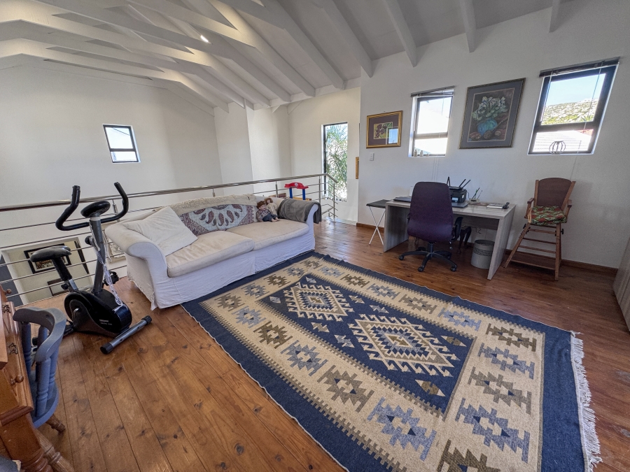 3 Bedroom Property for Sale in Sandy Point Western Cape